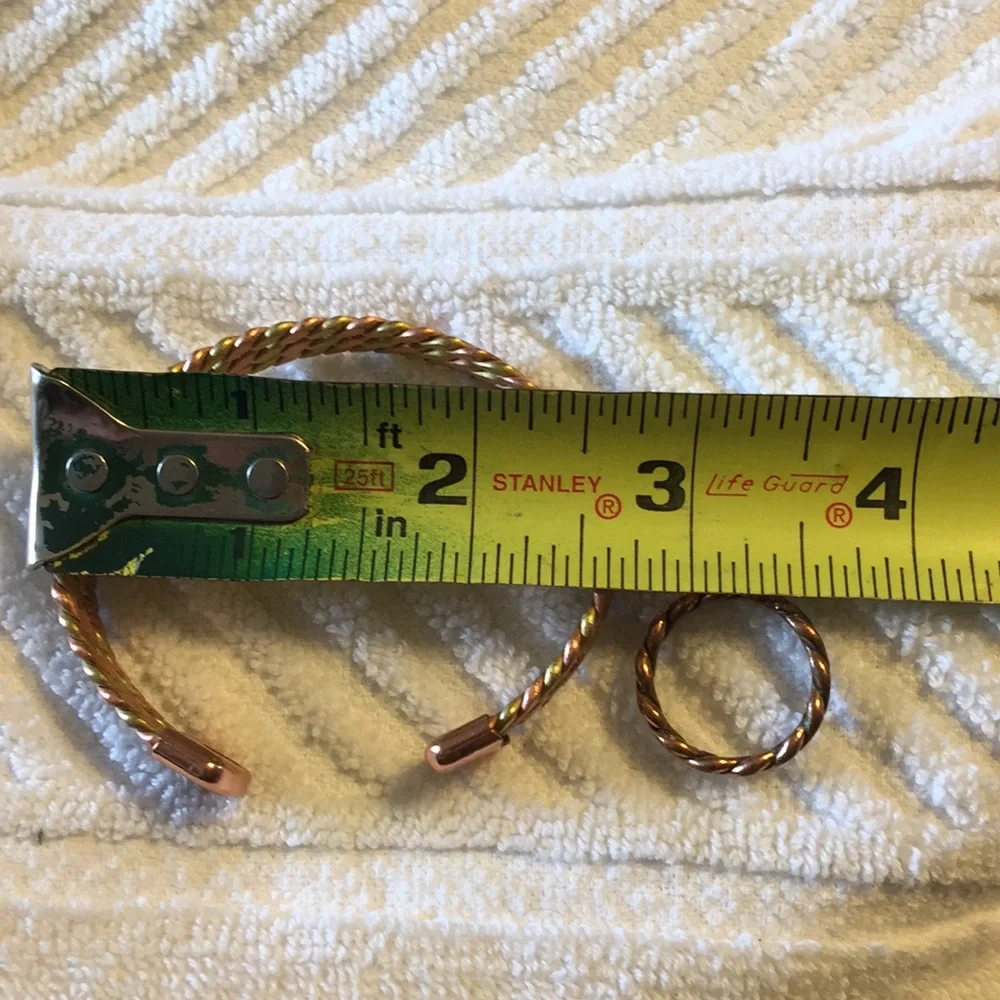 Vintage copper cuff bracelet and size 8 ring - Picture 5 of 7